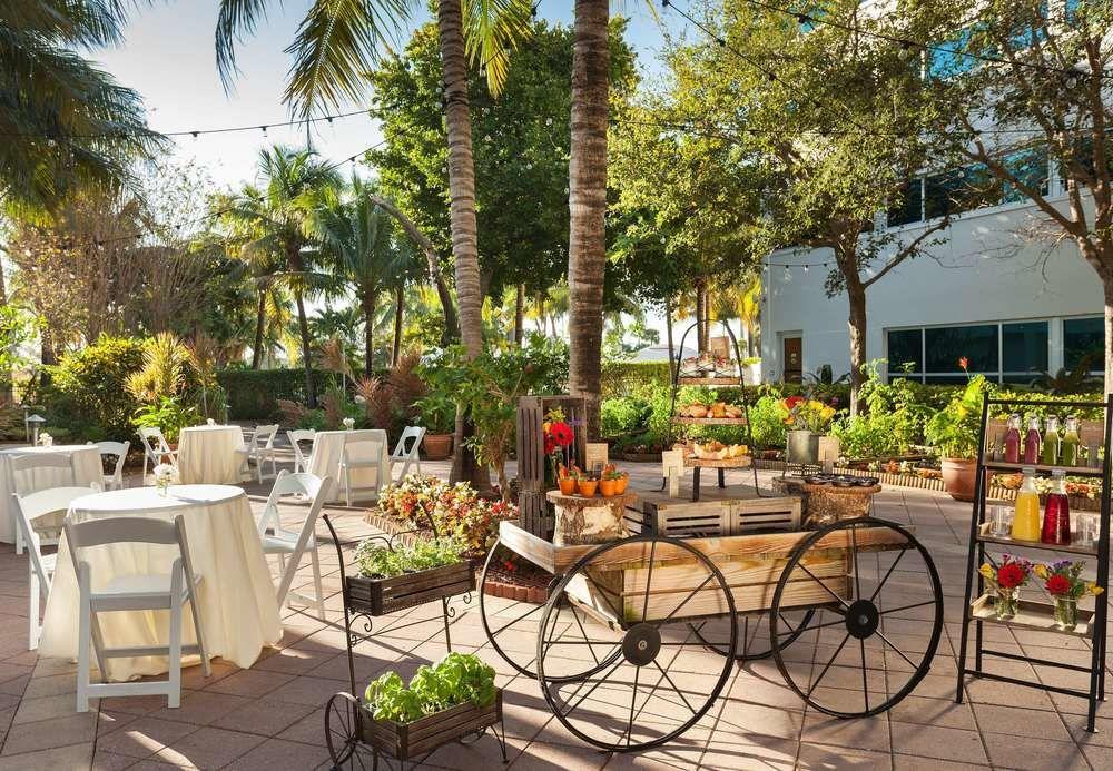 West Palm Beach Marriott Exterior photo
