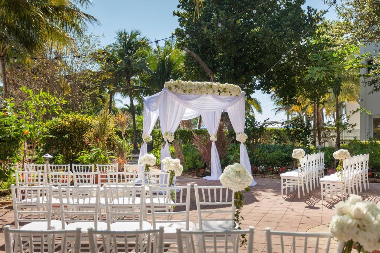 West Palm Beach Marriott Exterior photo