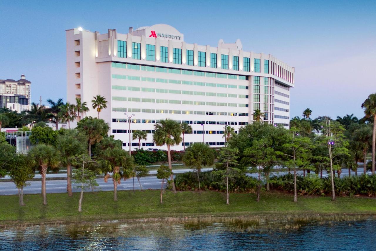 West Palm Beach Marriott Exterior photo