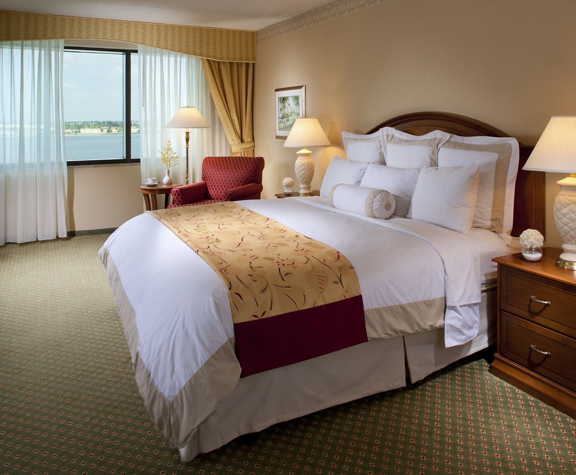 West Palm Beach Marriott Room photo